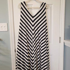 EUC, LOFT Plus, Black and White Asymmetrical Stripe, Tank Swing Dress, SZ 20/22